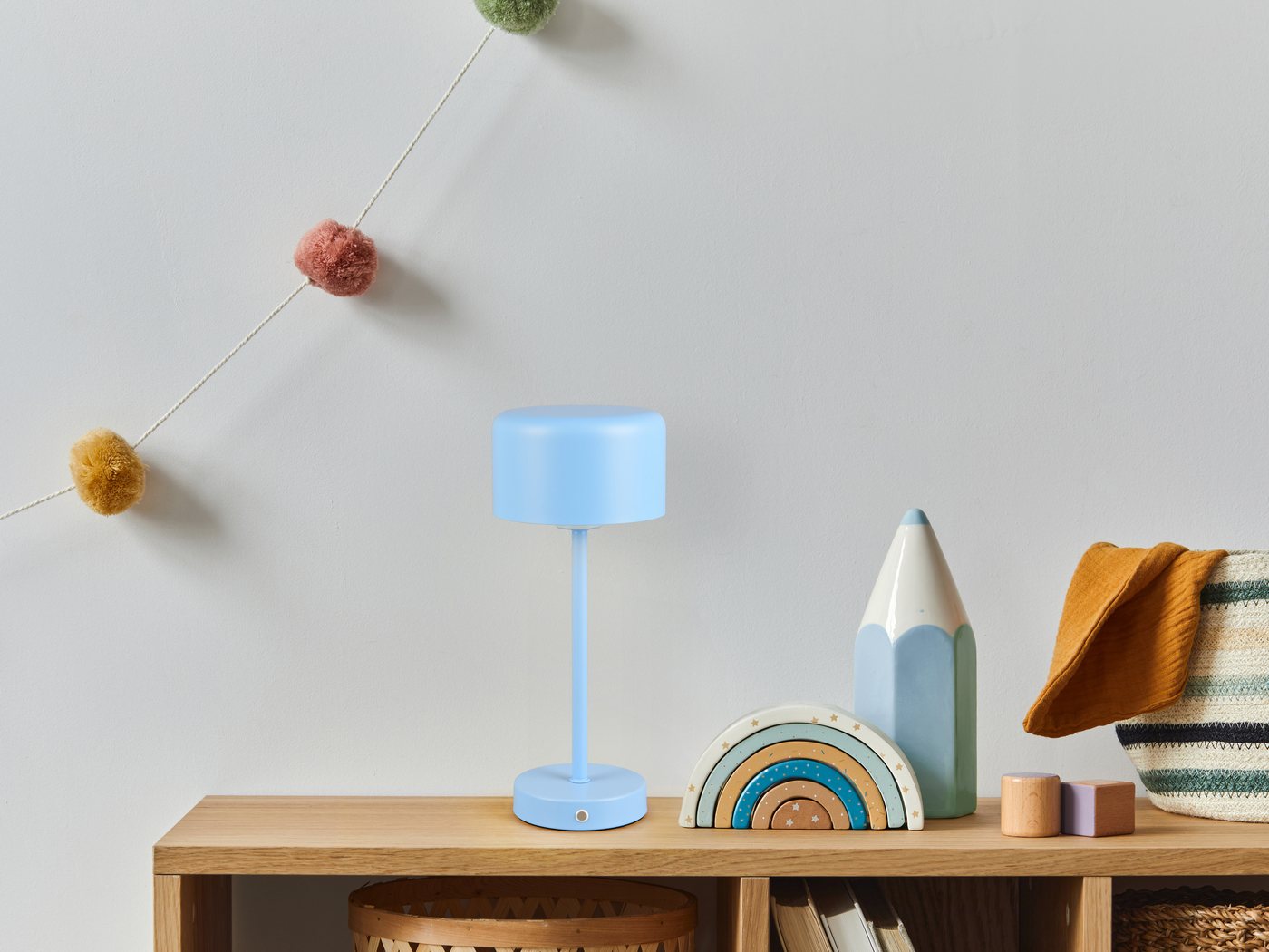 Reality Leuchten LED Tischleuchte JEFF, Tischlampe Kinderzimmer mit USB-C Ladekabel, Touch-Sensor, Dimmfunktion, LED fest integriert, Warmweiß, dimmbar, Höhe 30 – Bild 3 von 5