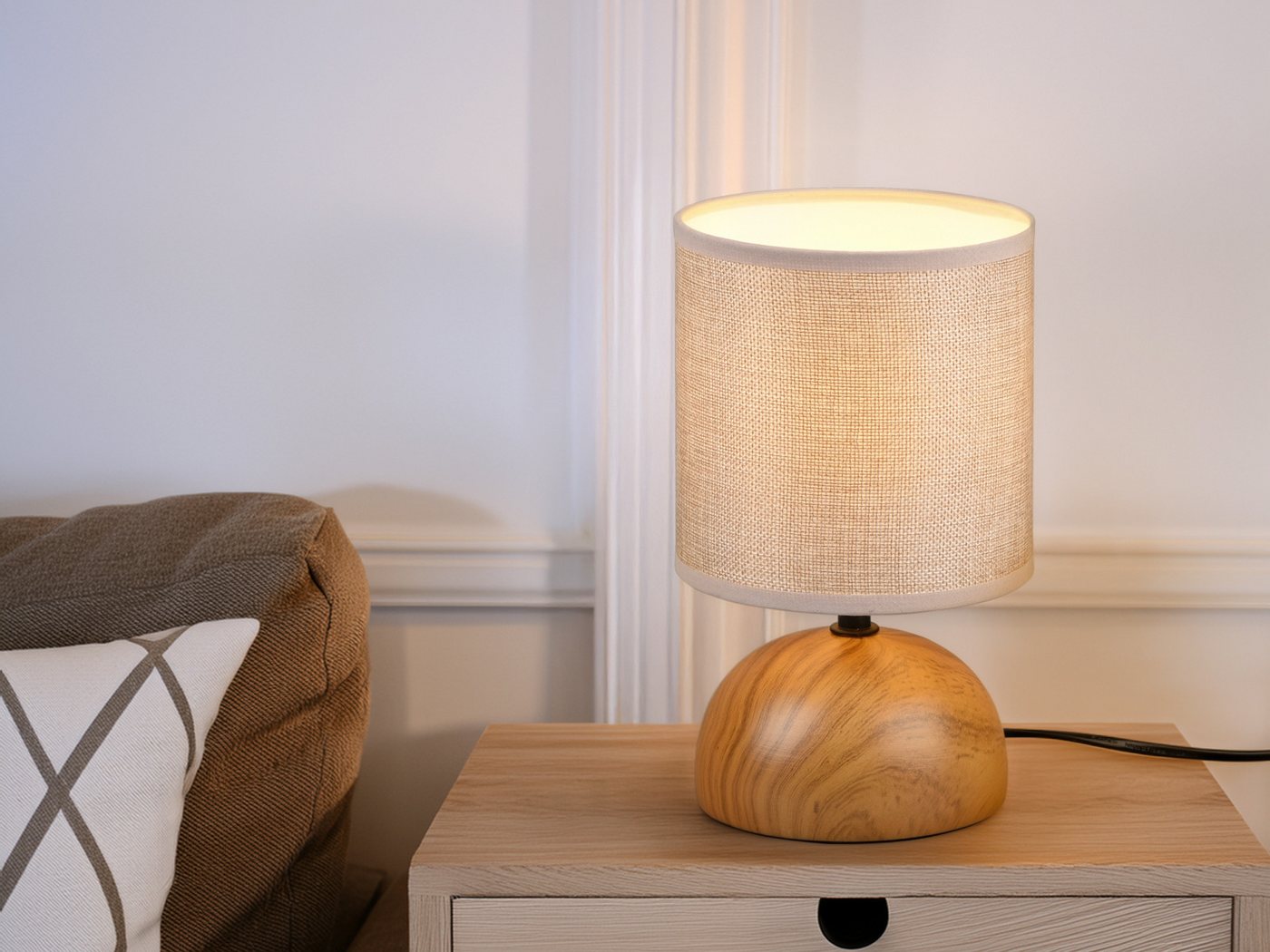 Reality Leuchten Nachttischlampe, Dimmfunktion, LED wechselbar, Warmweiß, kleine dimmbar-e Landhausstil Fensterlampe, Lampenschirm Beige H: 23cm – Bild 2 von 5