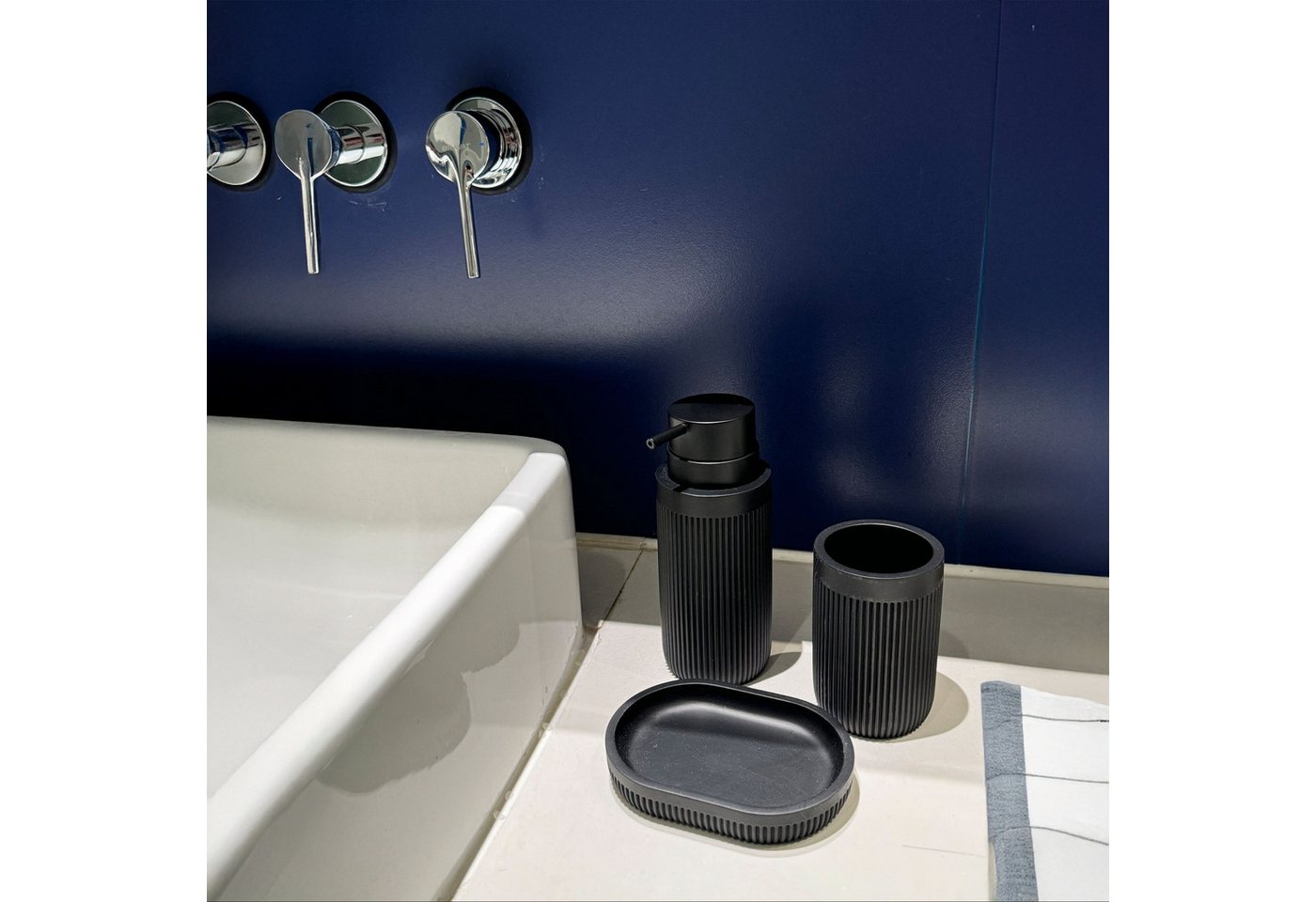 relaxdays Badaccessoire-Set Bad Accessoires 3-teilig, 3 tlg., schwarz – Bild 2 von 5