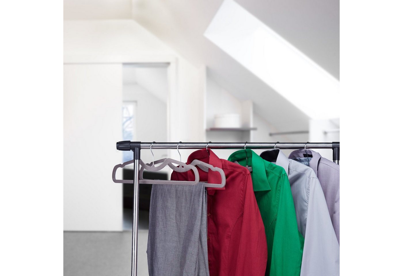relaxdays Kleiderbügel Samt im 50er Set, (50-tlg), grau – Bild 3 von 5