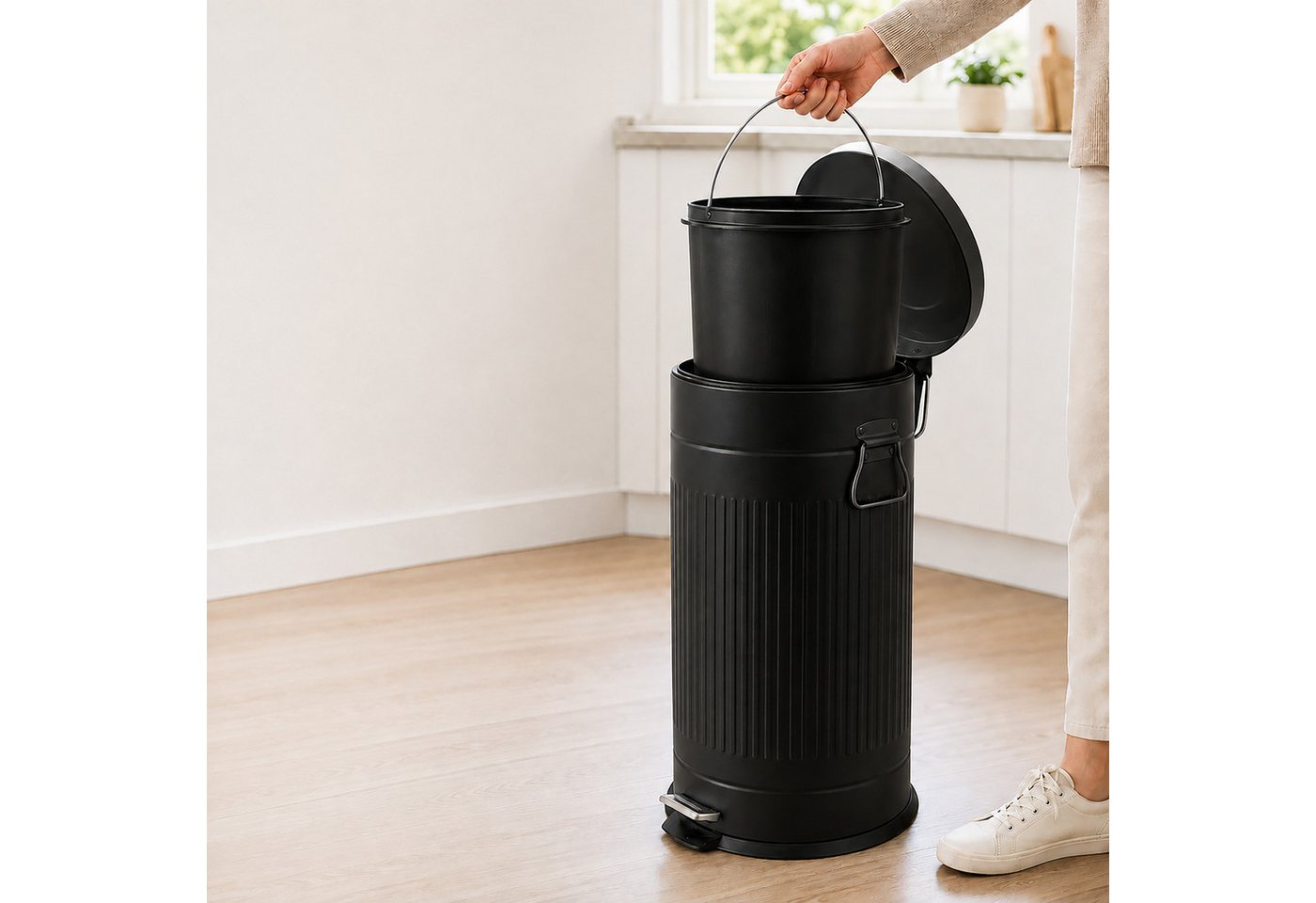 relaxdays Mülleimer Retro Mülleimer 30 Liter, schwarz – Bild 3 von 5