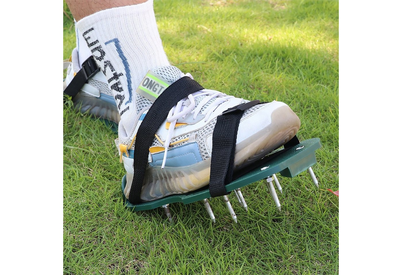 relaxdays Vertikutierer Rasenlüfter Schuhe, 32.5 cm Arbeitsbreite, (2-tlg) – Bild 2 von 5