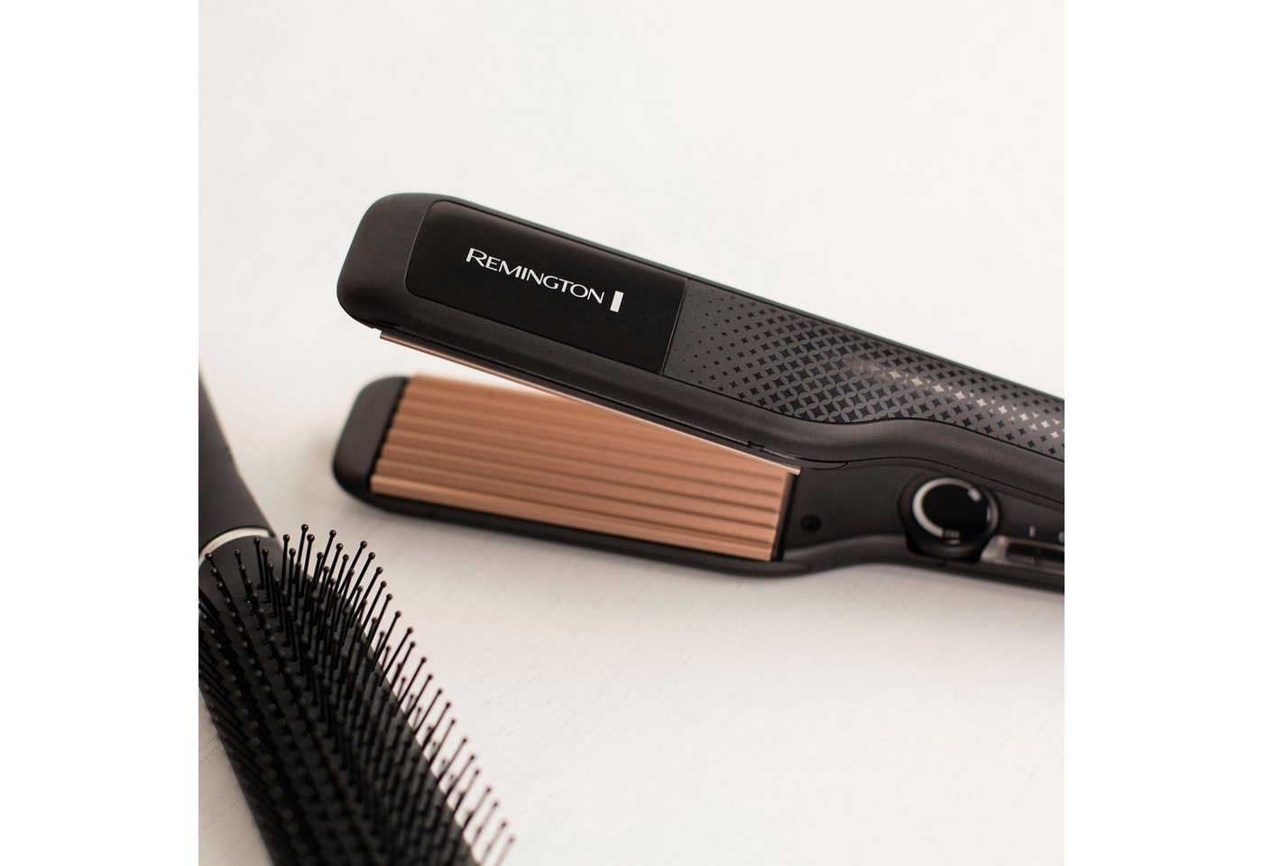 Remington Welleneisen Ceramic Crimp, Kreppeisen, S3580 Keramik-Turmalin-Beschichtung, für Wellen & Volumen, 4-facher Schutz für feines & dickes Haar – Bild 4 von 5