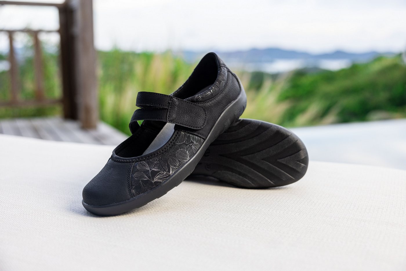 Remonte Ballerina Slipper, Schlupfschuh, Slip-On Sneaker mit dezenter Snake-Optik – Bild 2 von 5