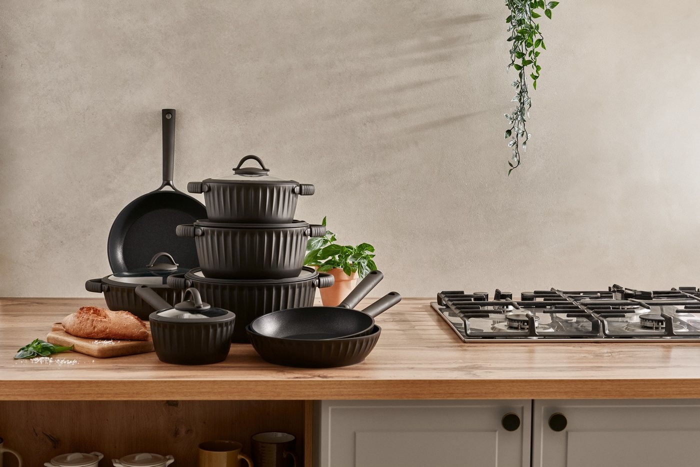 RESTO Kitchenware Bratpfanne Ascella, antihaftbeschichtet und spülmaschinenfest, Aluminiumguss (1-tlg), Induktion, für alle Herdarten geeignet – Bild 4 von 5
