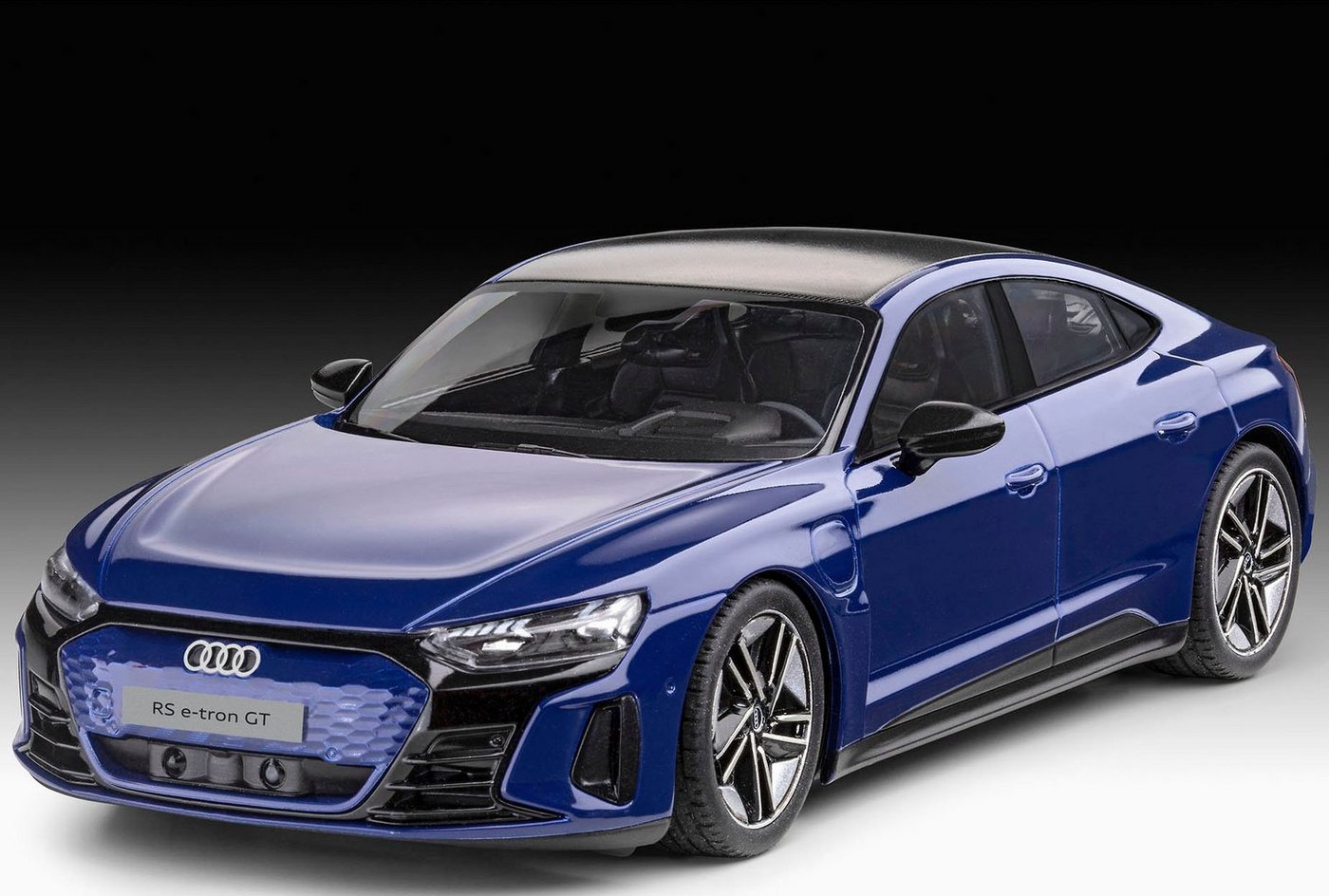 Revell® Modellbausatz Audi RS e-tron GT, Maßstab 1:24, Made in Europe – Bild 3 von 5