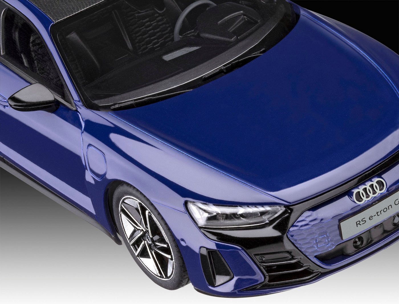 Revell® Modellbausatz Audi RS e-tron GT, Maßstab 1:24, Made in Europe – Bild 4 von 5