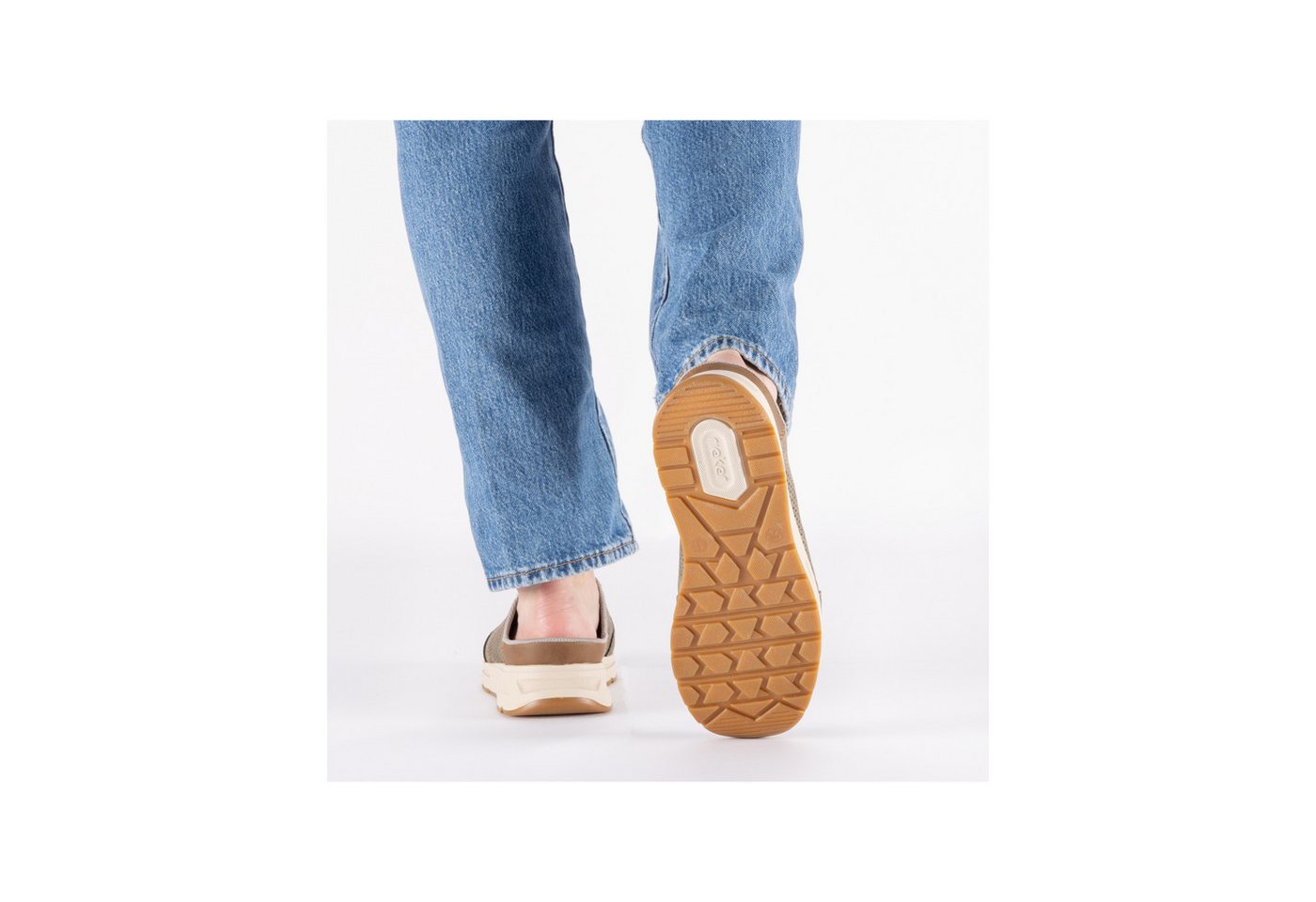 Rieker Clog Sommerschuh, Hausschuh mit seitlichen Stretcheinsätzen – Bild 3 von 5