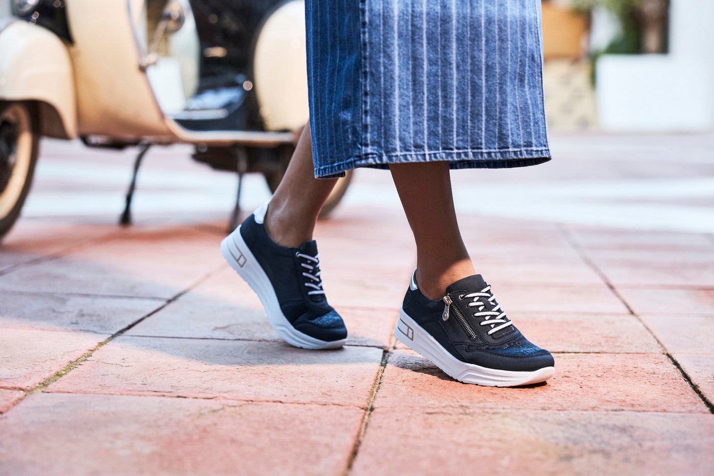 Rieker Plateausneaker Schnürschuh, Halbschuh, Freizeitschuh mit Soft-Einlage – Bild 3 von 5