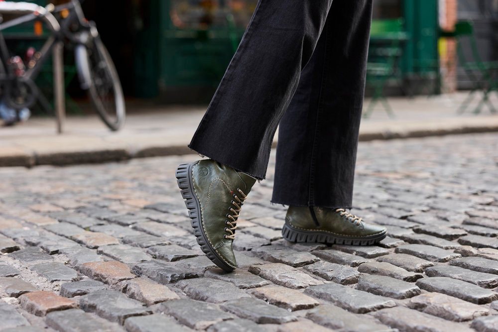 Rieker Schnürboots Casual-Boots, Stiefelette, Plateauboots mit Kontrastnähten – Bild 4 von 5