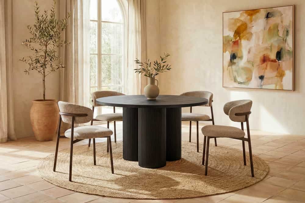 riess-ambiente Esstisch BABYLON 120cm schwarz - Eiche-Echtholzfurnier, MDF, Säulenfüße, rund (Einzelartikel, 1-St), Moderner Wohnzimmertisch mit dunklem Finish  – Bild 4 von 5