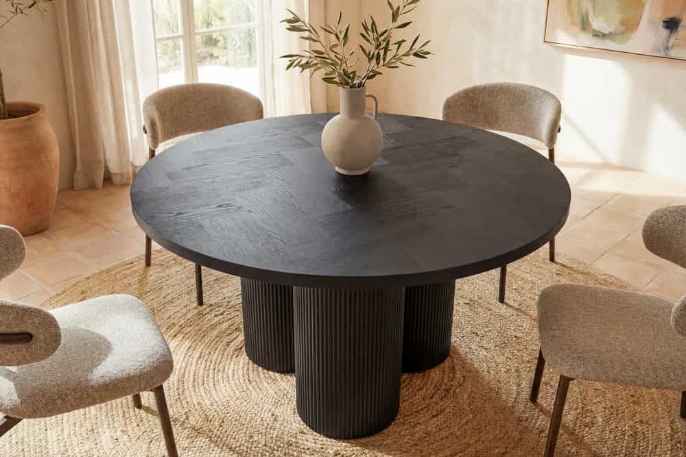 riess-ambiente Esstisch BABYLON 120cm schwarz - Eiche-Echtholzfurnier, MDF, Säulenfüße, rund (Einzelartikel, 1-St), Moderner Wohnzimmertisch mit dunklem Finish  – Bild 5 von 5