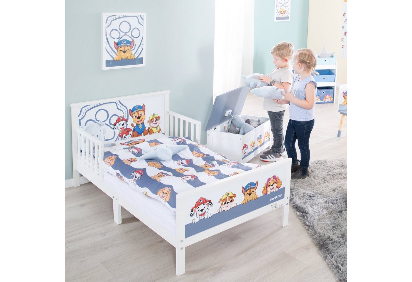 roba® Kinderbett Paw Patrol, Themenbett inkl. Bettwäsche & Lattenrost, Montessori Kleinderkinderbett aus Holz - Weiß / Blau – Bild 5 von 5
