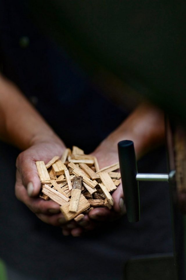 RÖSLE Räucherspäne Räucherchips, 25105, 0,75 kg, Kirsche, für Räucherbox, rauchaktiv, naturbelassenes Holz, 750 g – Bild 5 von 5