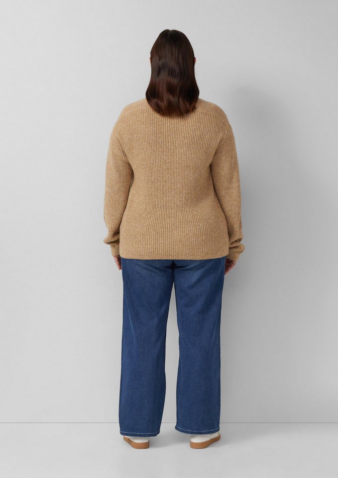 s.Oliver Longpullover Strickpullover Weicher Strickpullover im Relaxed Fit mit V-Ausschnitt – Bild 3 von 5
