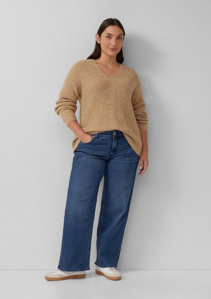 s.Oliver Longpullover Strickpullover Weicher Strickpullover im Relaxed Fit mit V-Ausschnitt – Bild 5 von 5