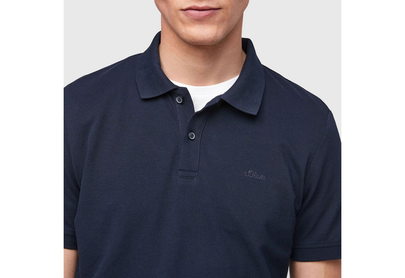 s.Oliver Poloshirt Basic Poloshirt mit Logostickerei – Bild 5 von 5