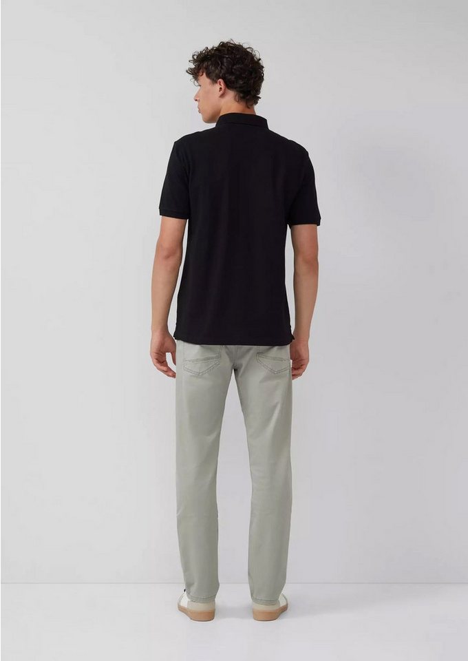 s.Oliver Poloshirt Poloshirt Kragen, Knopfleiste, Logo-Stickerei – Bild 5 von 5