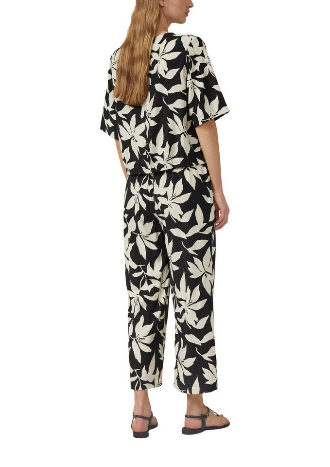 s.Oliver Shirtbluse weite Passform, V-Ausschnitt – Bild 4 von 4