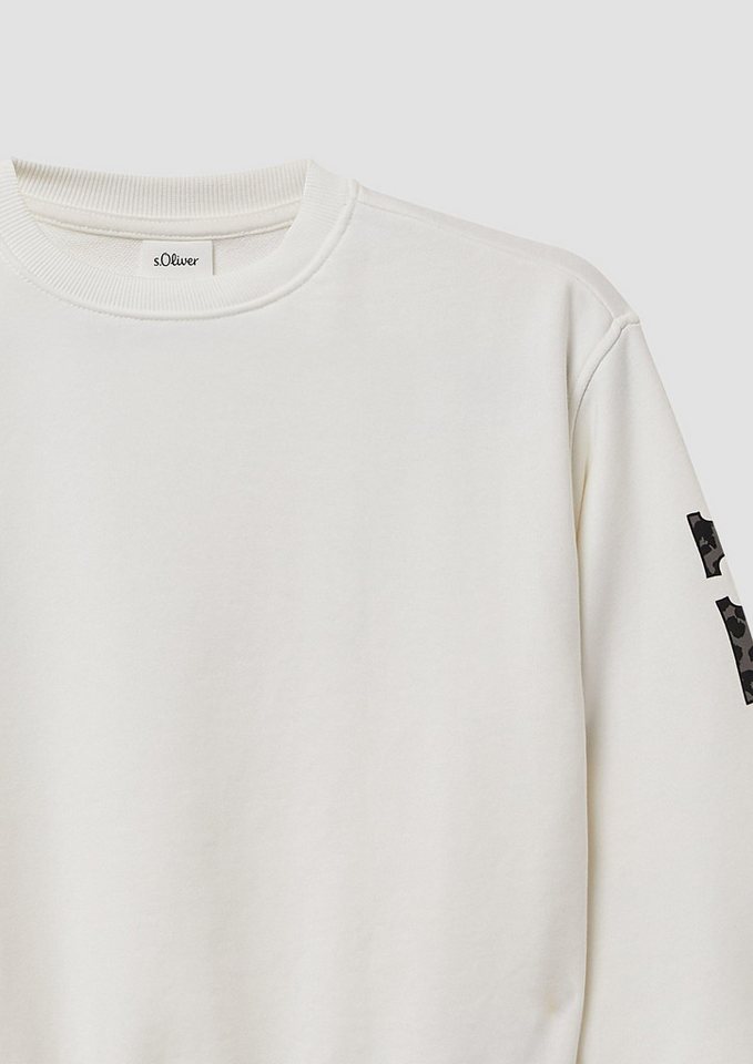 s.Oliver Sweatshirt Sweatshirt Oversize-Sweatshirt mit Print auf Ärmeln und Rücken – Bild 4 von 4