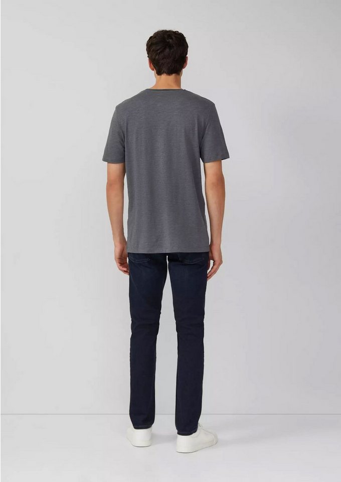 s.Oliver T-Shirt Basic Rundhals-Ausschnitt, mit Logo in klein oder groß auf der Brust – Bild 5 von 5