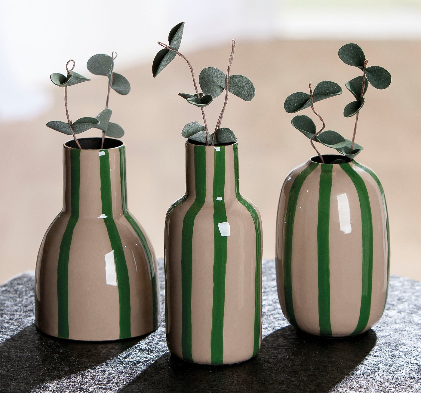 s.Oliver Tischvase Deko-Vase, "Piccolo", im 3er Set, unterschiedliche Formen, 13cm hoch (3 St), aus Metall, glänzende Oberfläche in verschiedenen Farben – Bild 3 von 5