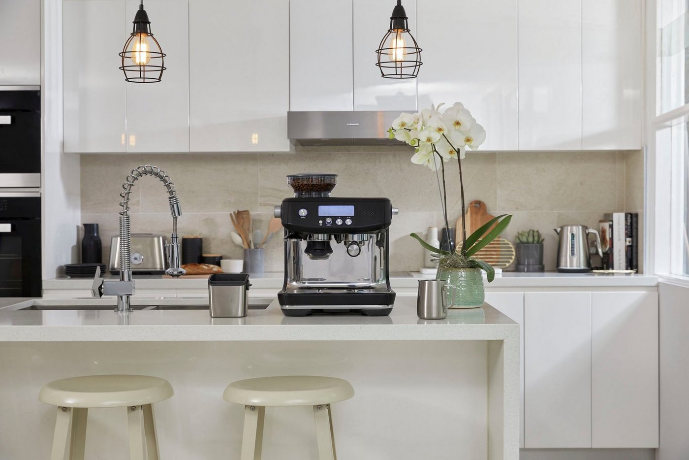 Sage Espressomaschine »The Barista Pro, SES878BTR4EEU1«, Mattschwarz – Bild 5 von 5