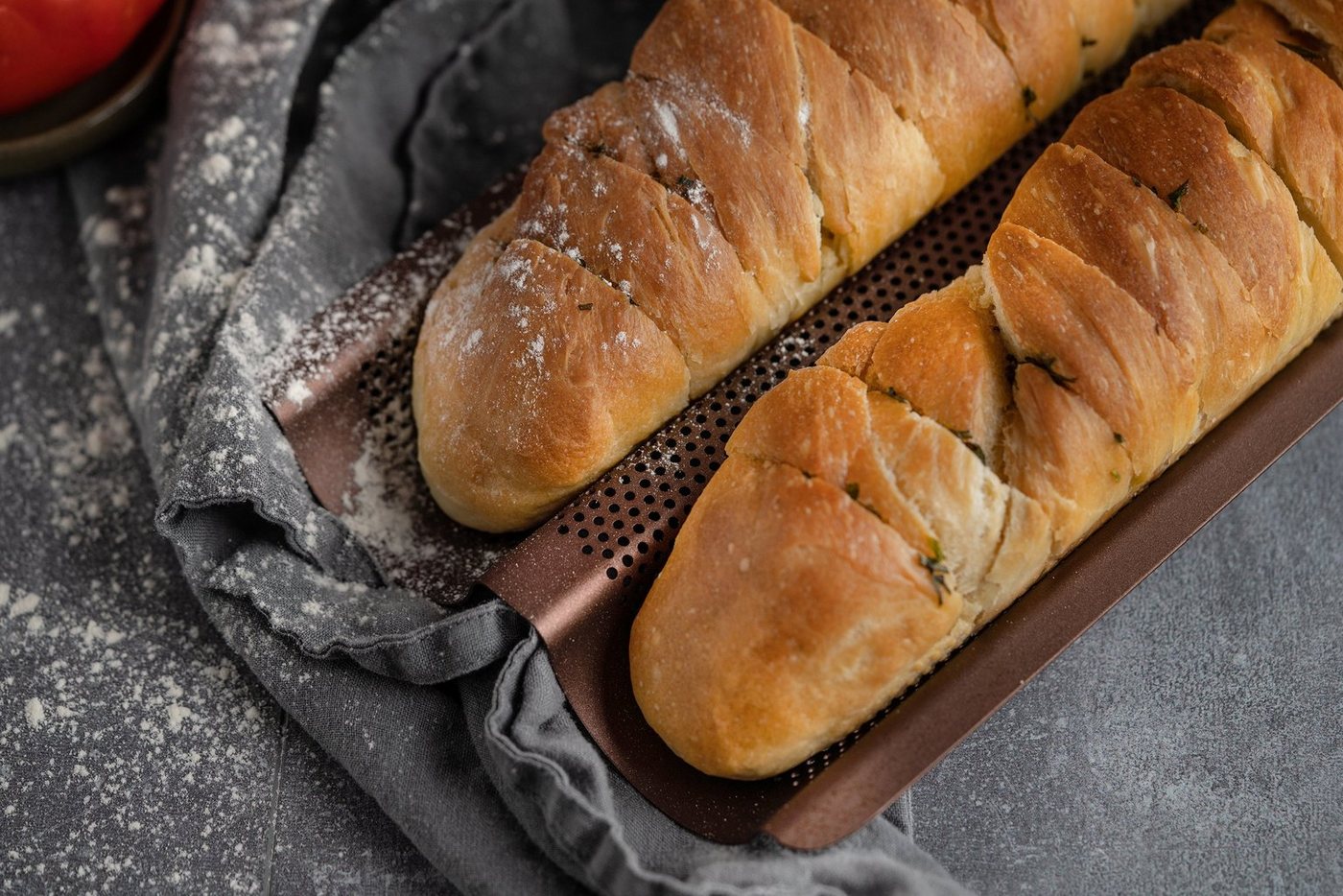 Sallys Baguetteblech Antihaft, Spülmaschinengeeignet, für 2 Baguettes, Abgekupfert – Bild 5 von 5