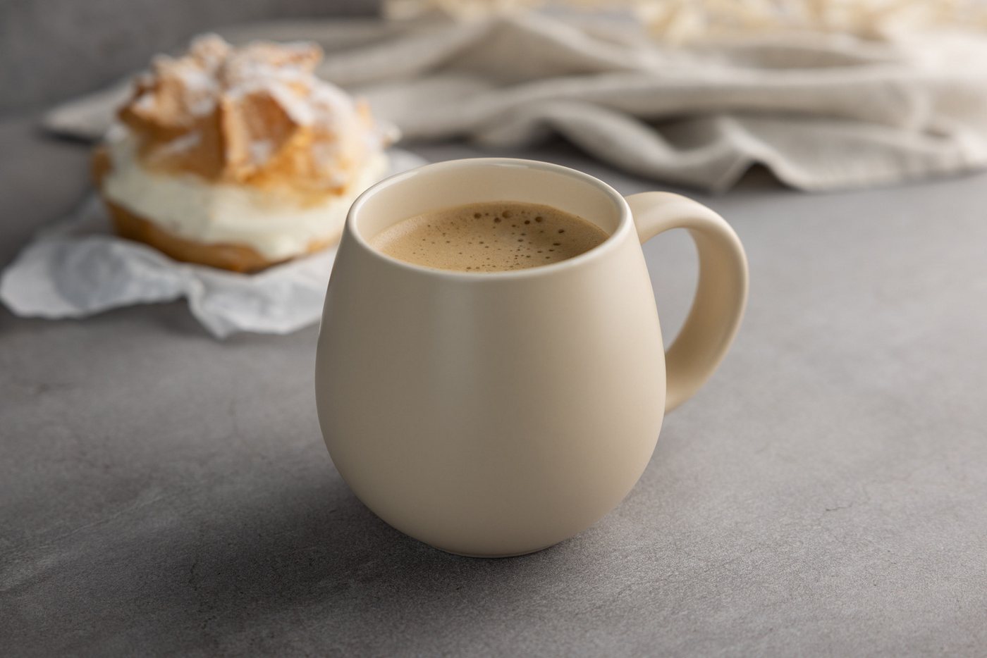Sallys Tasse Belly Mug, handgemacht aus 400 ml, langer Wärmespeicher durch 100 % Steingut – Bild 3 von 5