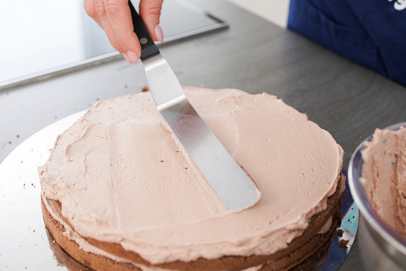 Sallys Winkelpalette -, Klinge aus rostfreiem Edelstahl und ergonomisch geformter Griff – Bild 2 von 2