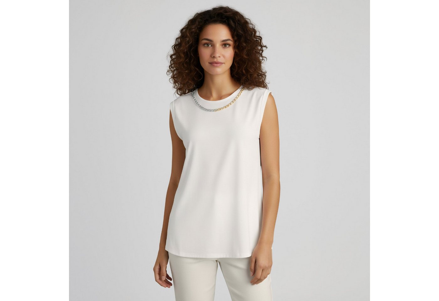 Sarcia.eu Blusentop Cremefarbene, ELEGANTE ärmellose Damenbluse mit ZIERKETTE – Bild 4 von 5