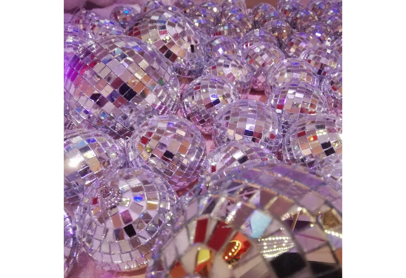 SATISFIRE Discolicht Spiegelkugel 5cm Mini Discokugel coole Party Disko Deko silber 12Stück – Bild 5 von 5
