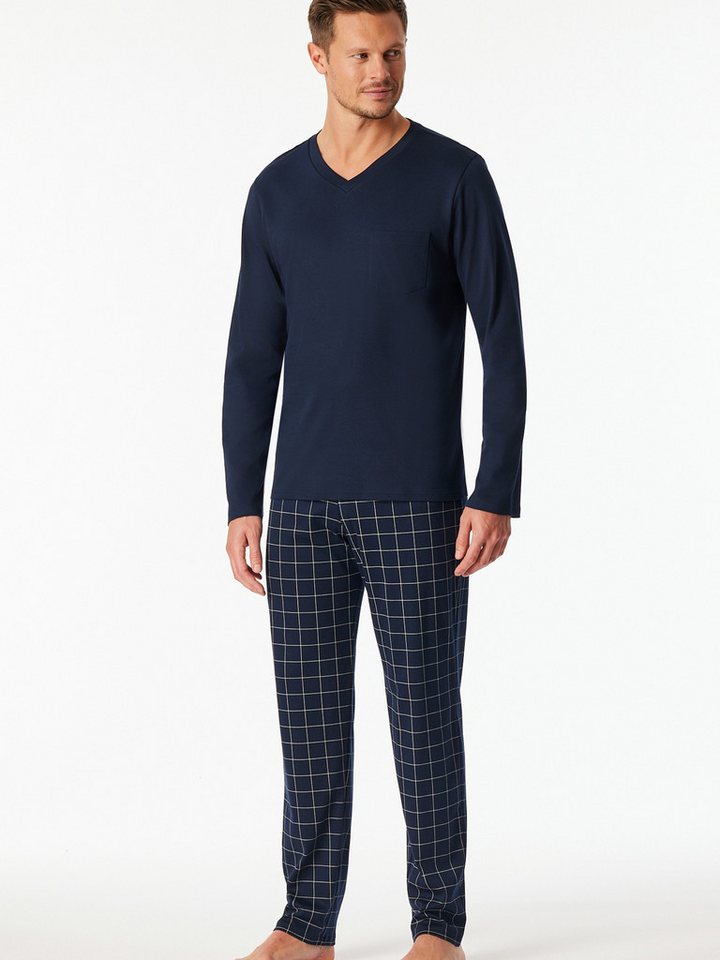 Schiesser Pyjama lang - Fine Interlock (2 tlg) unsere Models tragen – Bild 4 von 5