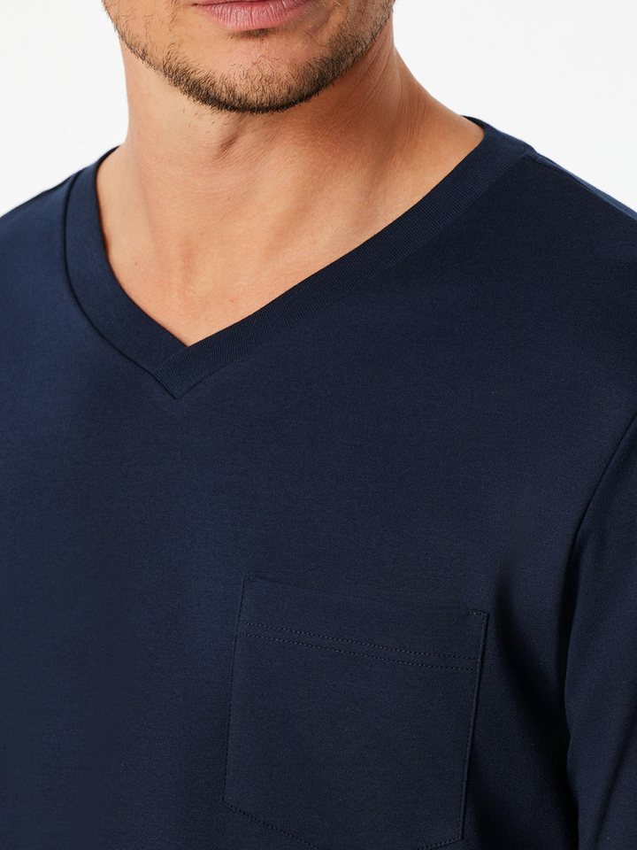 Schiesser Pyjama lang - Fine Interlock (2 tlg) unsere Models tragen – Bild 5 von 5