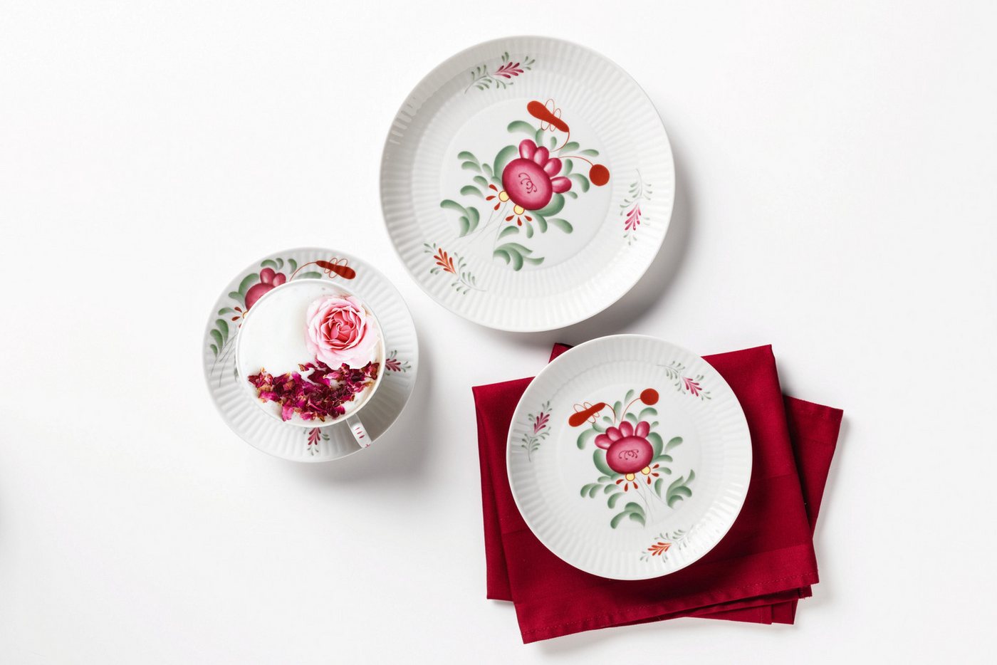 Seltmann Weiden Becher Amina Ostfriesenrose, 1-tlg., Porzellan, Kaffeebecher, Tasse, mit Relief – Bild 2 von 3