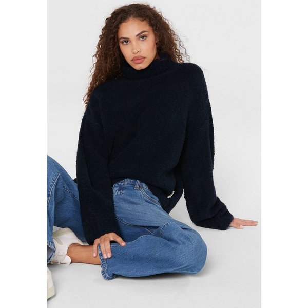 SENSES.THE LABEL Rollkragenpullover