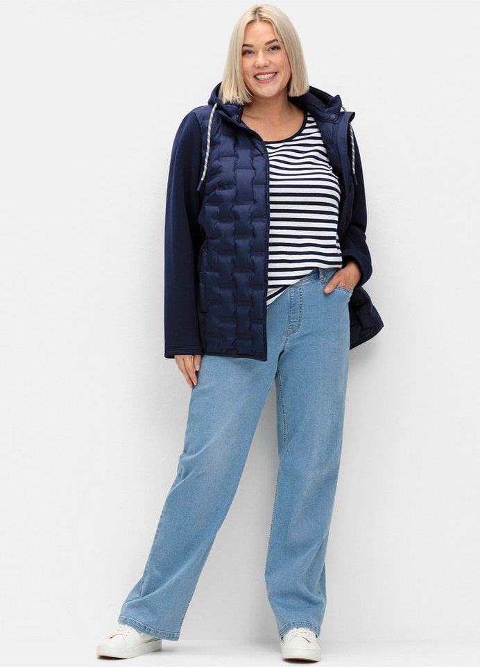 Sheego Winterjacke Steppjacke Langarm im Materialmix, mit abnehmbarer Kapuze – Bild 4 von 5