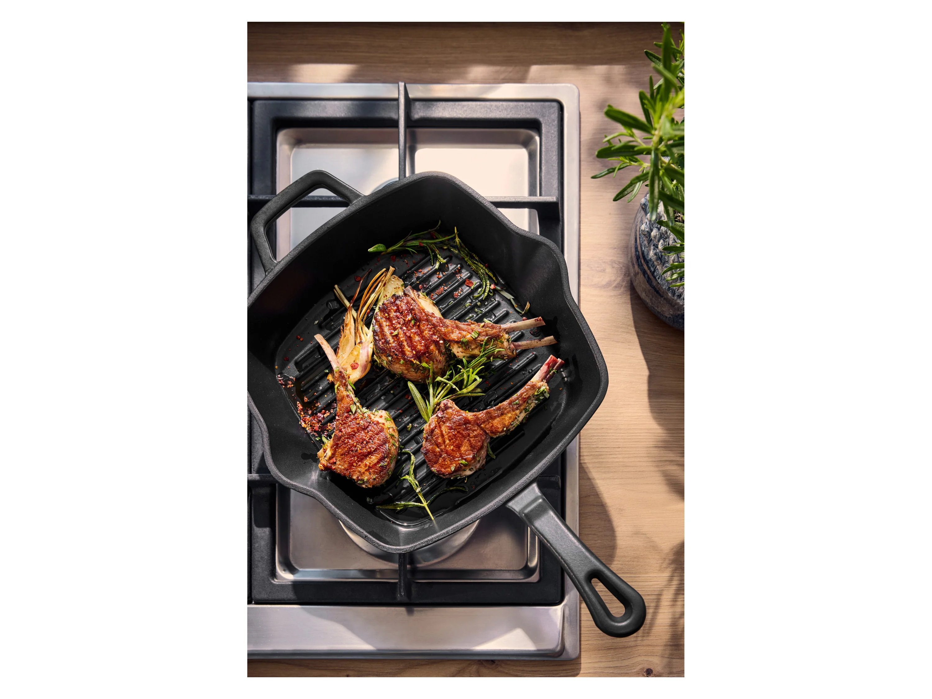SILVERCREST® Premium-Gusseisengrillpfanne / Premium-Gusseisenpfanne (Eckig, Schwarz) – Bild 3 von 4