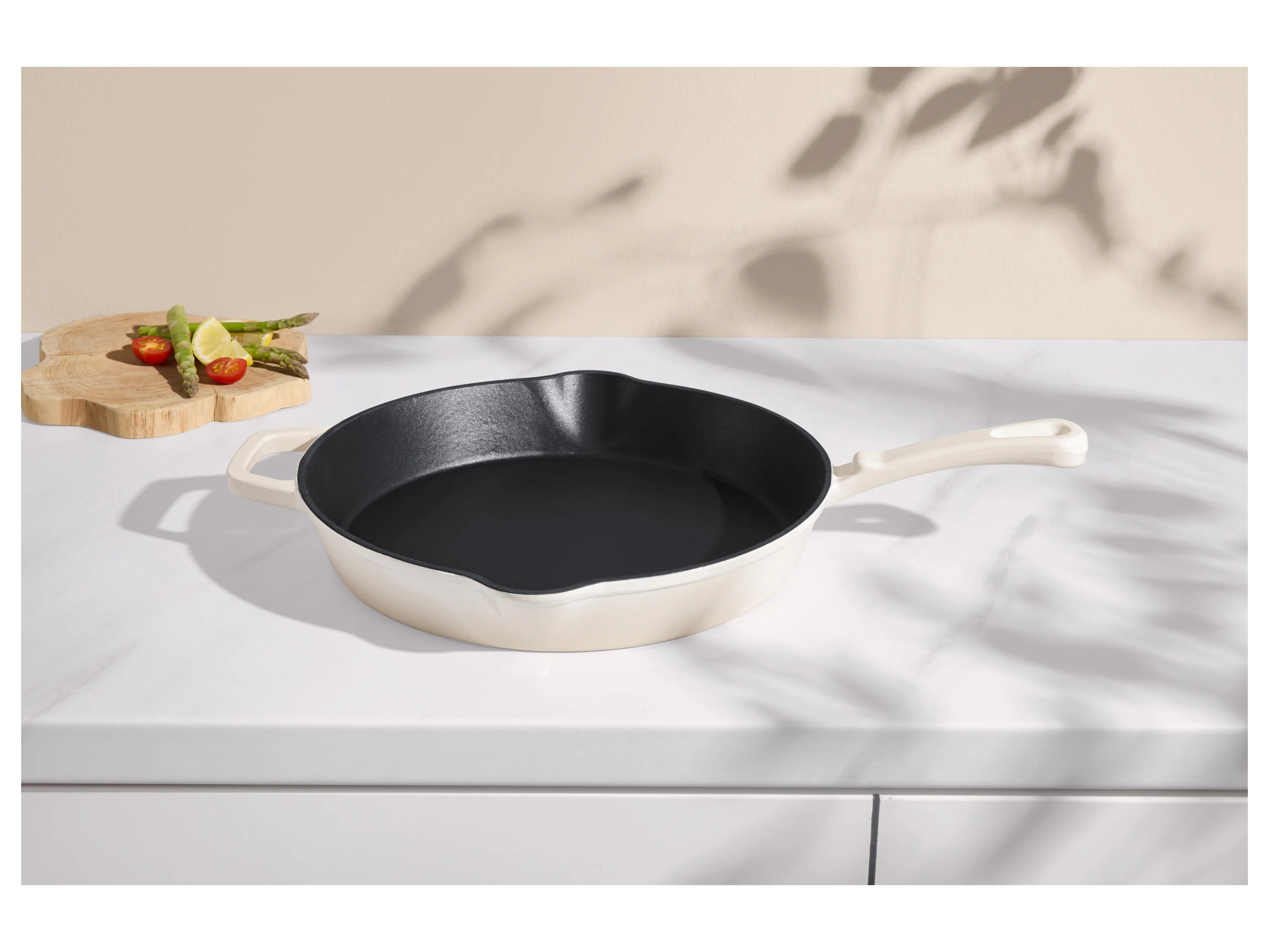 SILVERCREST® Premium-Gusseisenpfanne, Ø 30 cm (Creme) – Bild 4 von 4