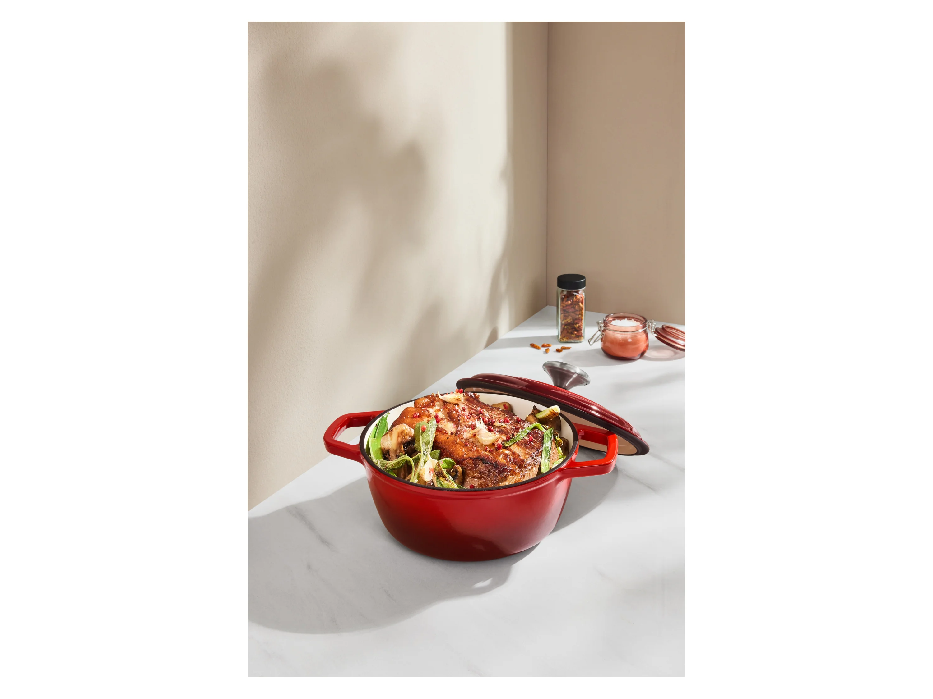 SILVERCREST® Premium-Gusseisentopf, Ø 21 cm (Rot) – Bild 2 von 4