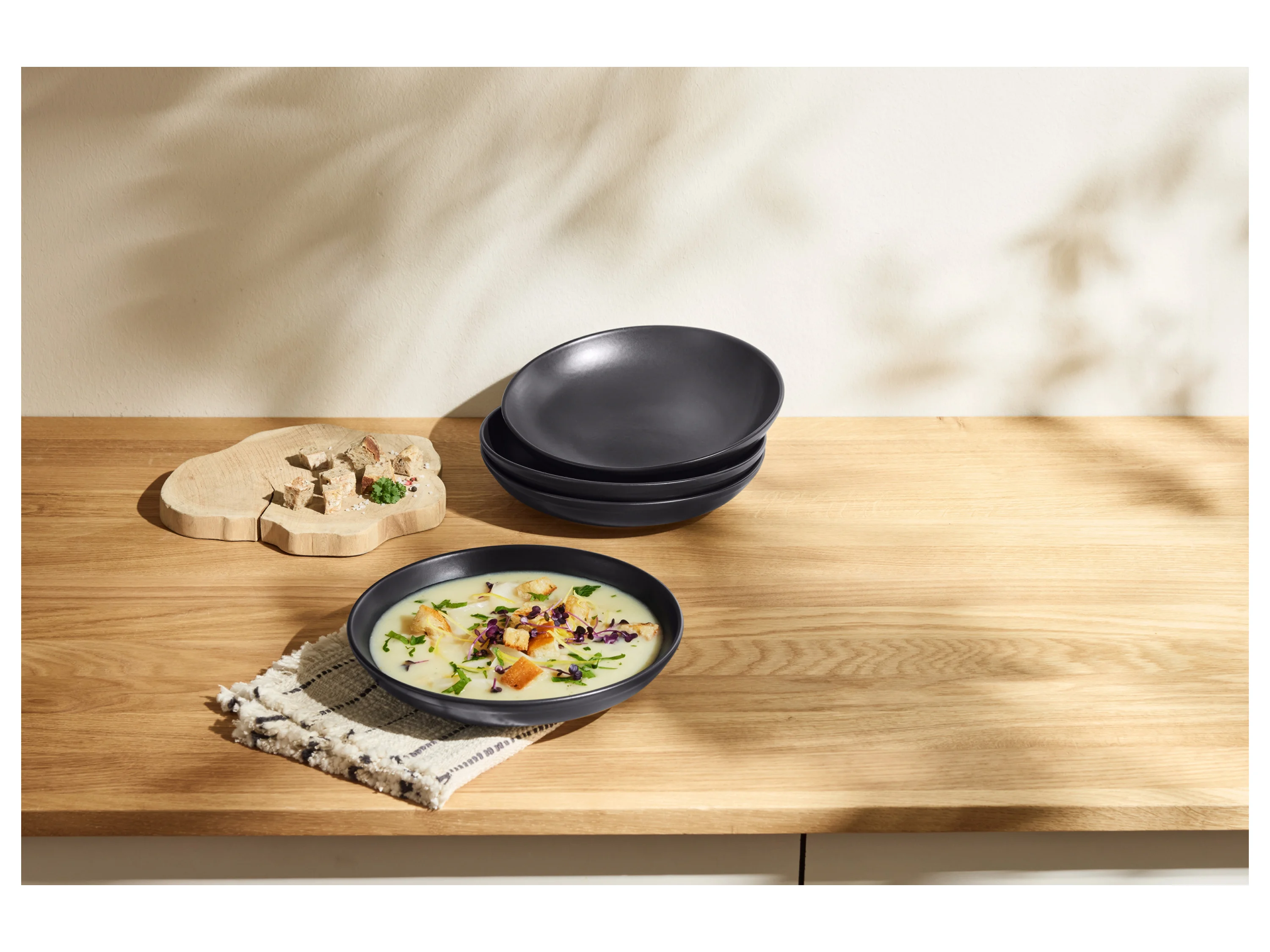 SILVERCREST® Speiseteller- Suppenteller-Set, 4-teilig (Schwarz) – Bild 4 von 4