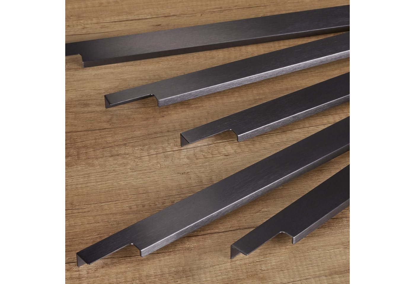 SO-TECH® Möbelgriff Griffleiste BLANKETT, schwarz gebürstet (1-St), Länge 145 mm, wird an die Frontinnenseite verschraubt – Bild 3 von 5