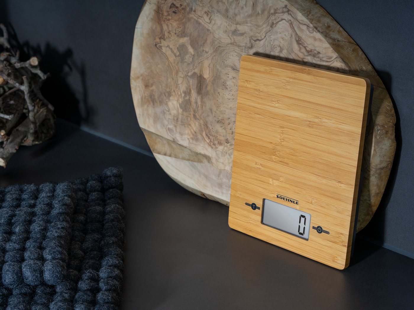 Soehnle Küchenwaage Bamboo, (1-tlg), LCD-Anzeige, bis 5kg, große Wiegefläche aus Bambus – Bild 4 von 5