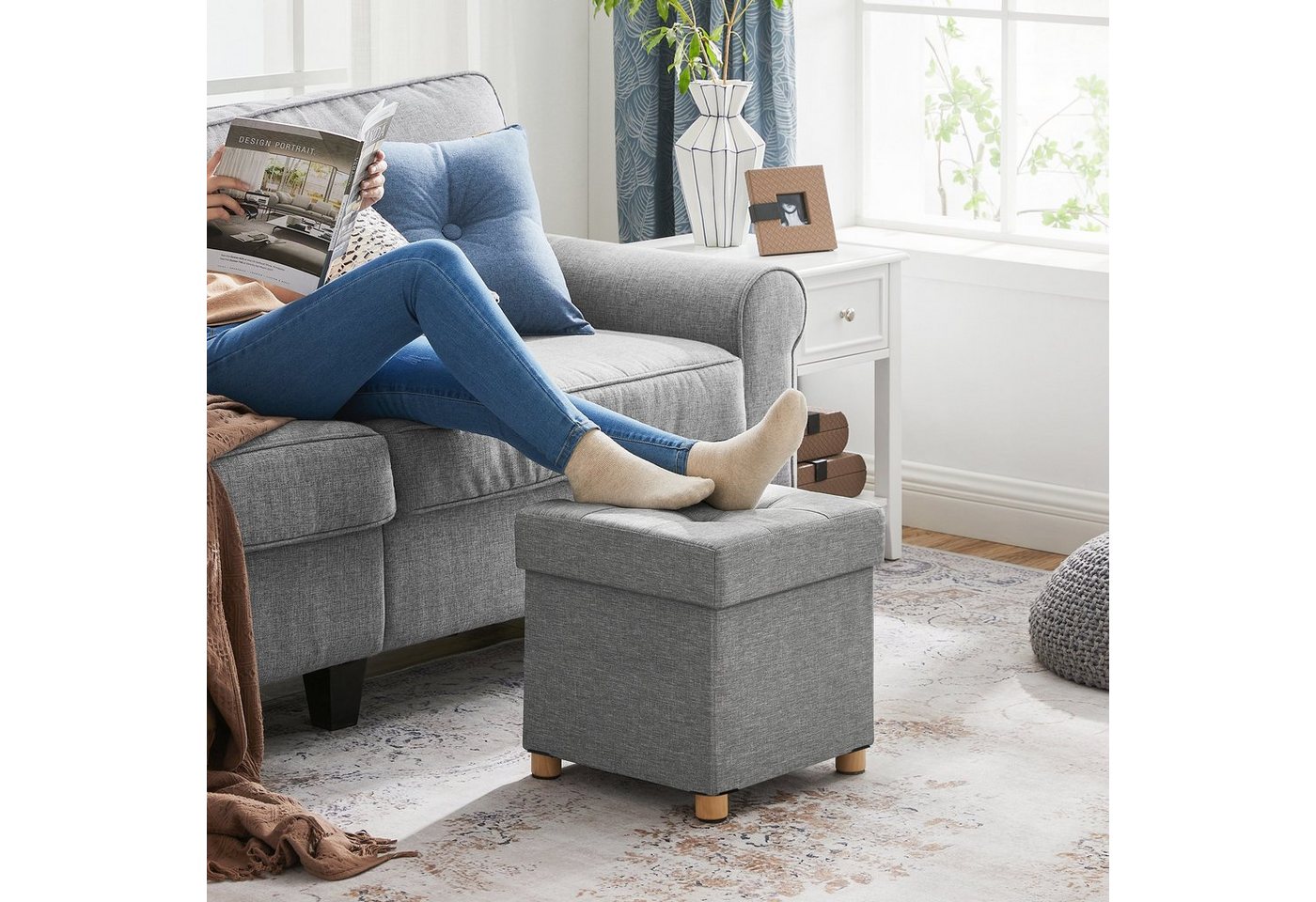SONGMICS Sitzhocker mit Stauraum, 38 x 38 x 40 cm, für Wohnzimmer Schlafzimmer Schlafsaal, kleine klappbare, Aufbewahrungsbox, bis 300 kg belastbar, hellgrau – Bild 4 von 5