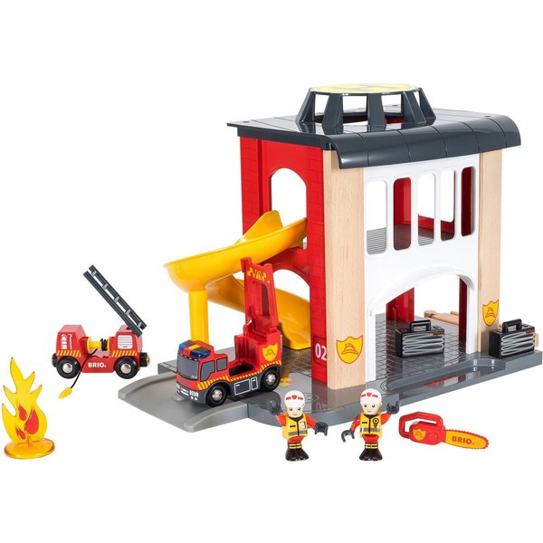 BRIO® Spiel-Feuerwehrwache BRIO® WORLD, Große Feuerwehrstation mit Einsatzfahrzeug