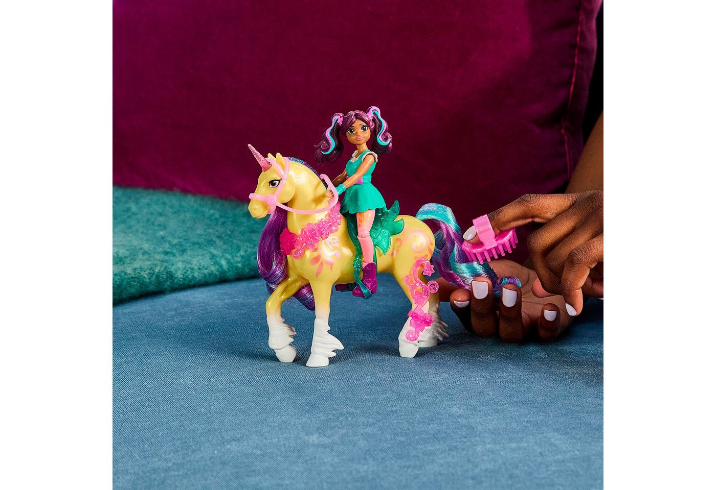 Spin Master Anziehpuppe Unicorn Academy - Ava & Einhorn Leaf, mit echter Mähne – Bild 5 von 5