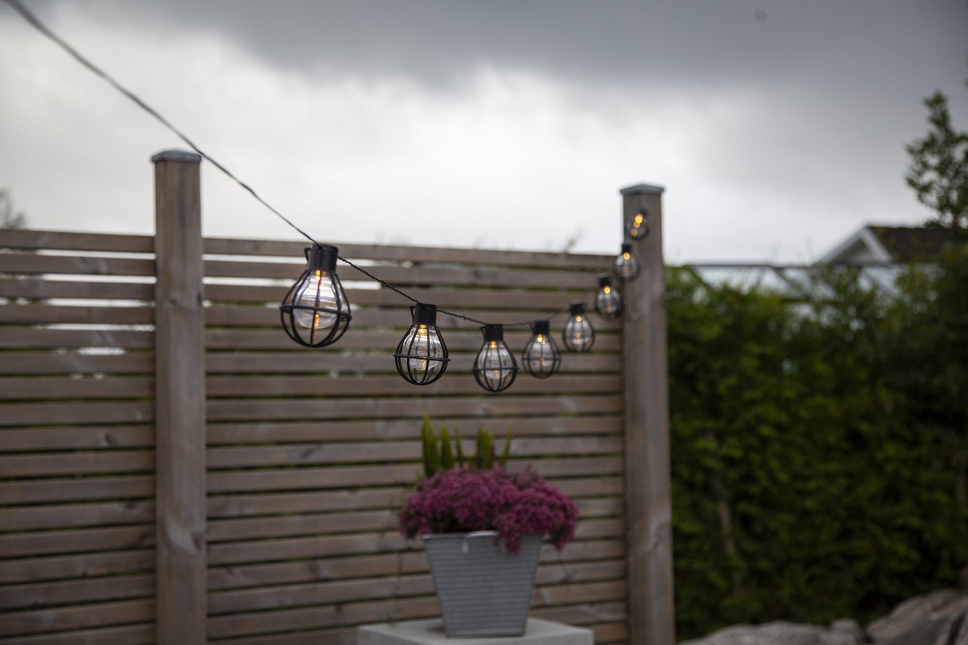 STAR TRADING LED-Lichterkette Cage, 8-flammig, ca. 2,8 m + 5 m Zuleitung, mit Trafo, outdoor, Vierfarb-Karton – Bild 2 von 5