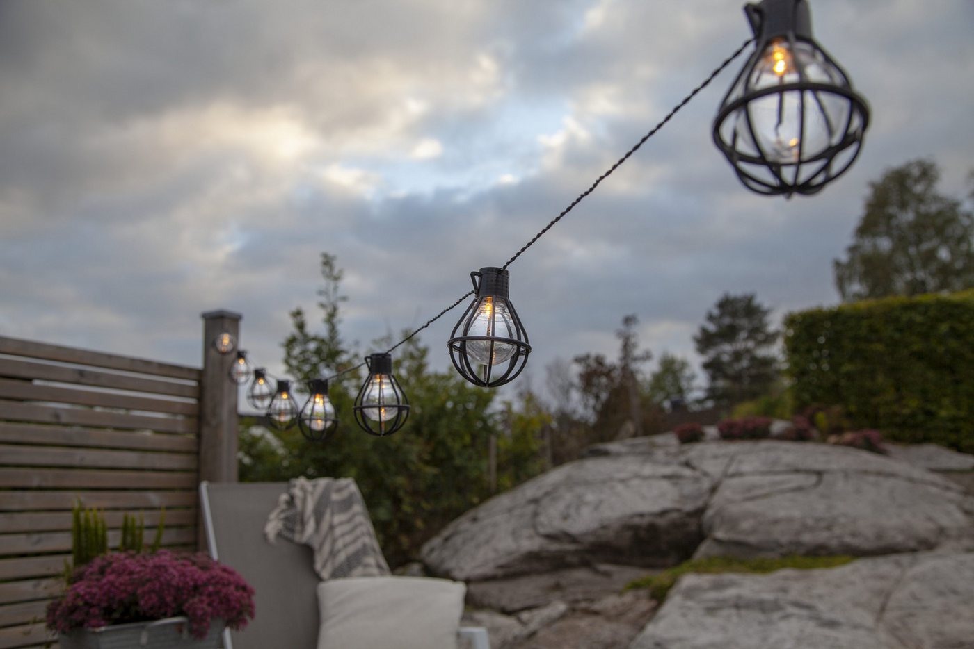 STAR TRADING LED-Lichterkette Cage, 8-flammig, ca. 2,8 m + 5 m Zuleitung, mit Trafo, outdoor, Vierfarb-Karton – Bild 4 von 5