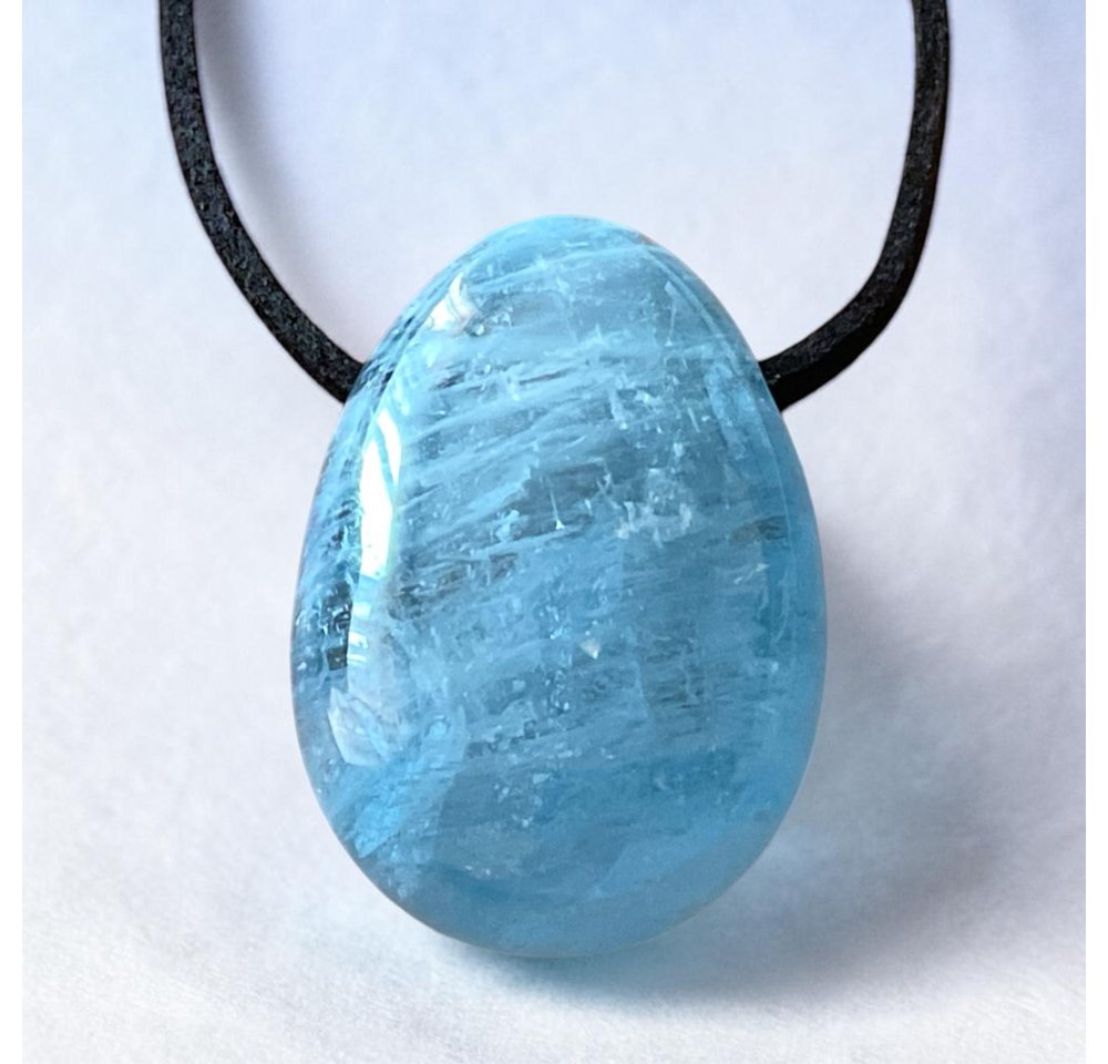 Steinfixx® Amulett Set Edelstein Anhänger aus echtem Aquamarin I Tropfenanhänger (30x20mm, 1-tlg., meisterhaft poliert, Brasilien), incl. 80 cm Wildlederband un – Bild 3 von 5