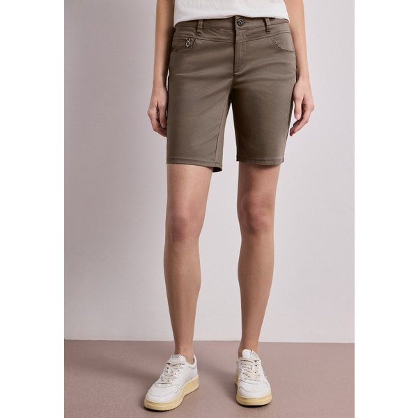 STREET ONE Shorts in Bermuda-Länge